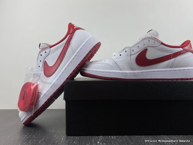 Official Maikesneakers Red Retro 1 Varsity Jordan White Low 705329-101 0729